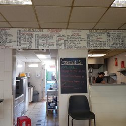 Molly's Cafe - Menu clearly posted!