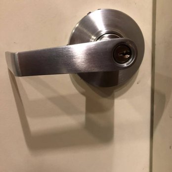 Discount Locksmith & Garage Doors - Garage Door Services Near Me Discount Locksmith & Garage Doors - Garage Door Services Near Me