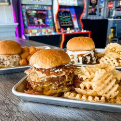 Token Game Tavern - Sammiches