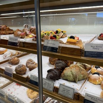 Paris Baguette - Bakeries Near Me - Centreville, Virginia Paris Baguette - Bakeries Near Me - Centreville, Virginia