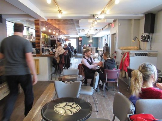 Microbrasserie Pit Caribou - Pub Montréal by null