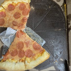 Roberto's Pizza - Extra Greasy pizza