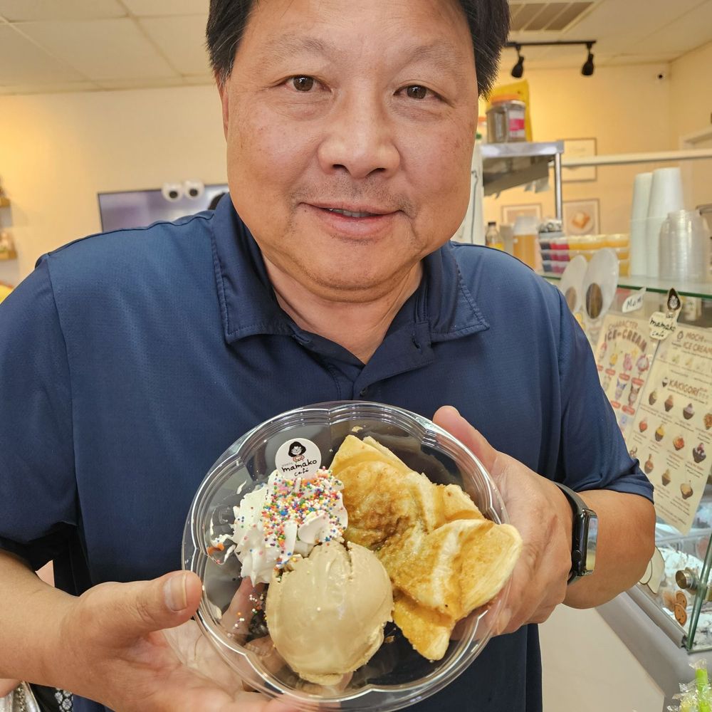 Mamako Cafe - Taiyaki with coffee ice cream - Desserts Near Me - Corpus Christi, Texas Mamako Cafe - Taiyaki with coffee ice cream - Desserts Near Me - Corpus Christi, Texas