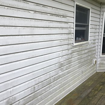 Scott Anthony’s Home Improvements - House Needing Power Washing (Before) - Painters Near Me Scott Anthony’s Home Improvements - House Needing Power Washing (Before) - Painters Near Me