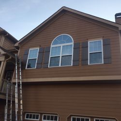 Piñon Painting - Shutters after we painted and rebuild it.