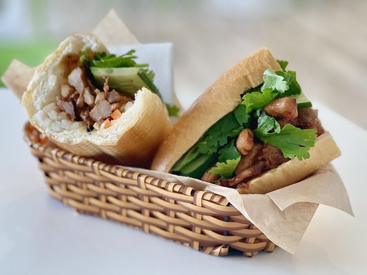 Le’s Banh Mi by null