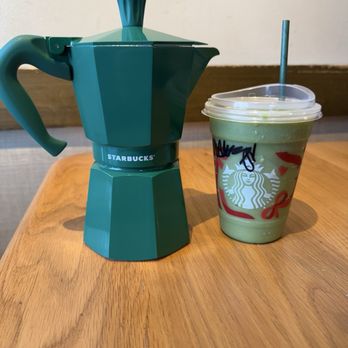 Starbucks - Got a green tea Frappuccino and a limited edition holiday moka pot from this location! - Coffee & Tea Near Me - Emeryville, California Starbucks - Got a green tea Frappuccino and a limited edition holiday moka pot from this location! - Coffee & Tea Near Me - Emeryville, California