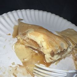 O-HO Boba Cafe - Cheesecake crepe with caramel