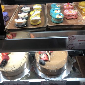 Oishiii Sweets - Desserts Near Me - Toronto, Ontario