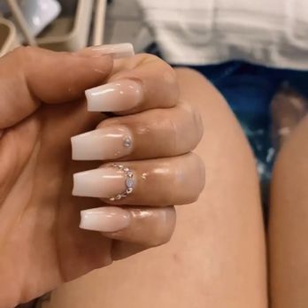 Polish Nail Bar - Nail Salons Near Me - San Bernardino, California