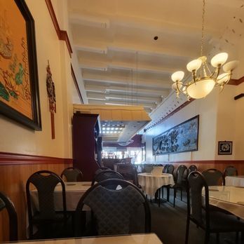 Chinatown Restaurant - Lots of tables - Chinese Near Me - Petaluma, California Chinatown Restaurant - Lots of tables - Chinese Near Me - Petaluma, California