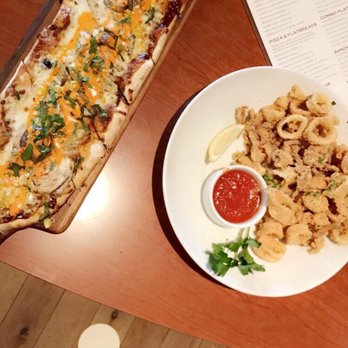Pinstripes - Buffalo chicken flatbread and calamari - New American Near Me - South Barrington, Illinois Pinstripes - Buffalo chicken flatbread and calamari - New American Near Me - South Barrington, Illinois