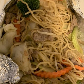 Thai Aree - Beef chow mein. - Thai Near Me - Whittier, California Thai Aree - Beef chow mein. - Thai Near Me - Whittier, California