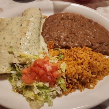 Chuy's - Deluxe Chicken Enchiladas - Tex-Mex Near Me - Kennesaw, Georgia Chuy's - Deluxe Chicken Enchiladas - Tex-Mex Near Me - Kennesaw, Georgia