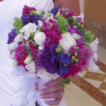 Bella Fiori - My wedding bouquet - Florists Near Me