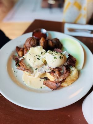 Endolyne Joe's by null