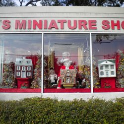 Ron's Miniature Shop
