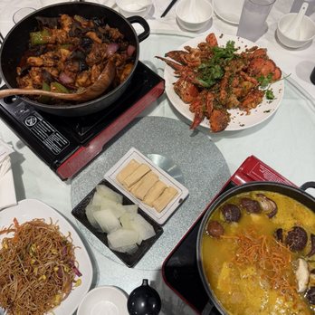 Mui Kee Chicken Pot - Chinese Near Me - Richmond, British Columbia Mui Kee Chicken Pot - Chinese Near Me - Richmond, British Columbia