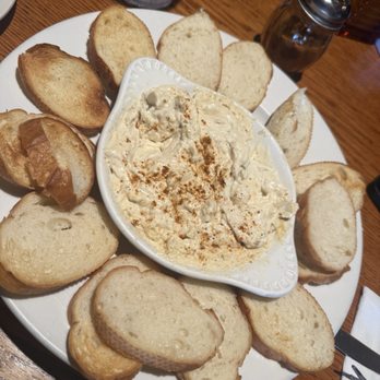 Shannon's Saloon - Crab dip 7/10 - American Near Me - Ellicott City, Maryland