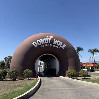 The Donut Hole - the entrance - Donuts Near Me - La Puente, California