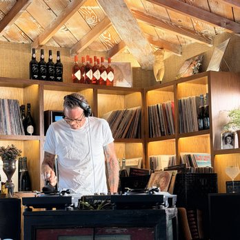 Leu Leu - DJ every night! - Lounges Near Me - Encinitas, California