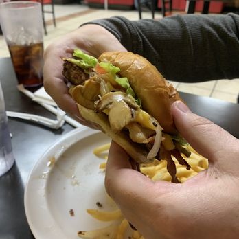 Mom's Diner - Mom burger - Diners Near Me - Pahrump, Nevada Mom's Diner - Mom burger - Diners Near Me - Pahrump, Nevada