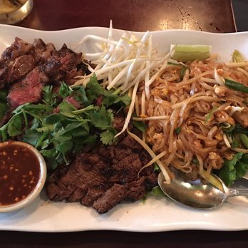 Ayada Thai - Pad Thai with wagyu beef - Thai Near Me - Elmhurst, New York Ayada Thai - Pad Thai with wagyu beef - Thai Near Me - Elmhurst, New York