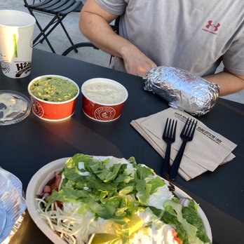 Chipotle Mexican Grill - Chicken bowl - Fast Food Near Me - Ashland, Virginia
