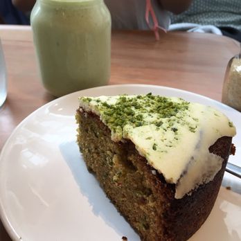 Peck 47 - Pistachio cake - Breakfast & Brunch Near Me - Brussels, BRU Peck 47 - Pistachio cake - Breakfast & Brunch Near Me - Brussels, BRU