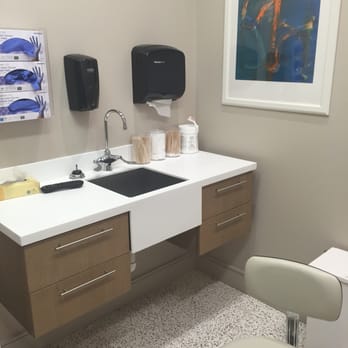 GW Immediate & Primary Care - Mc Pherson Square - Modern, clean, interior of an examining room. - Urgent Care Near Me - Washington, DC, District of Columbia