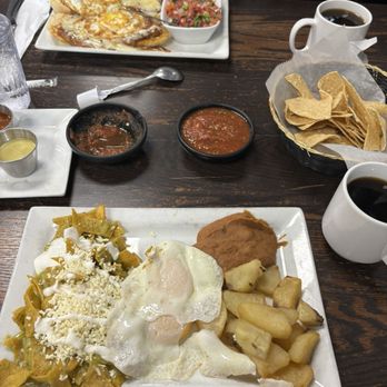 La Tequila - Corpus Christi - Chilaquiles en salsa verde - Mexican Near Me - Corpus Christi, Texas