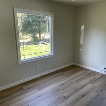 Hardwood Plus - Bedroom - Flooring Near Me Hardwood Plus - Bedroom - Flooring Near Me