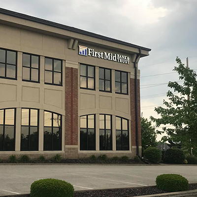First Mid Bank & Trust, 295 Salt Lick Rd, Saint Peters, MO 63376, US