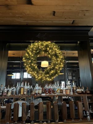 Longman & Eagle by null