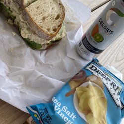 Fresh Nantucket - Tuna sandwich