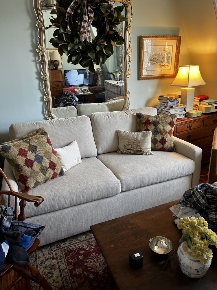 CIRCLE FURNITURE Updated August 2024 Request Consultation 40