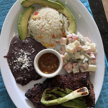 Atitlan - Churrasquito guatemalteco - Latin American Near Me - Chicago, Illinois