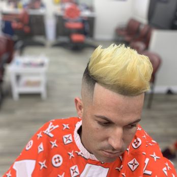 Tony's Barberia - Barbers Near Me - Hialeah, Florida Tony's Barberia - Barbers Near Me - Hialeah, Florida
