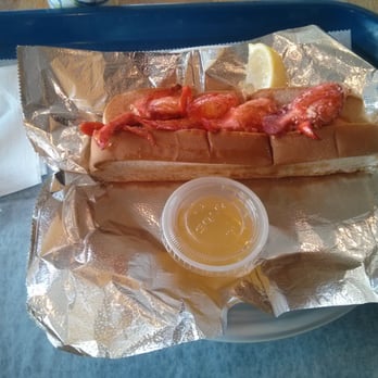 Sandbar Seafood - Lobster Roll - Seafood Near Me - West Haven, Connecticut Sandbar Seafood - Lobster Roll - Seafood Near Me - West Haven, Connecticut