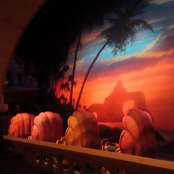 Under the Sea - clam shell ride
