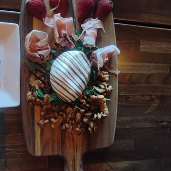 Blue Cave Restaurant - Burrata and prosciutto - Sicilian Near Me - Lewiston, New York