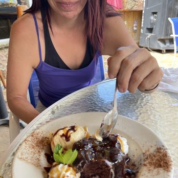 SneakyTiki Restaurant & Brewery - Chocolate lava cake - Steakhouses Near Me - Mead, Oklahoma
