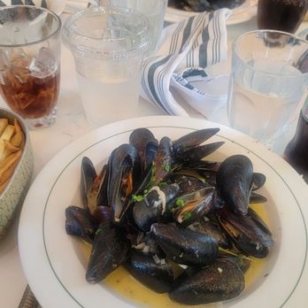 Bistro Du Jour - Mussels, frites and glass bottle diet coke!! - French Near Me - Washington, DC, District of Columbia Bistro Du Jour - Mussels, frites and glass bottle diet coke!! - French Near Me - Washington, DC, District of Columbia