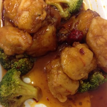 Dumpling Chinese - The generals chicken with white meat and extra spice - Chinese Near Me - Hasbrouck Heights, New Jersey
