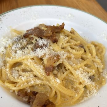 Boccadama - Spaghetti carbonara - Italian Near Me - Florence, FI