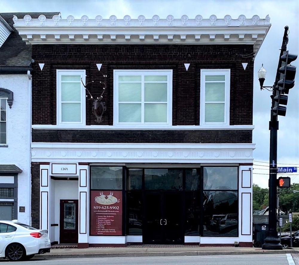 THE ELKS LUXURY APARTMENTS Updated September 2024 136 W Main St