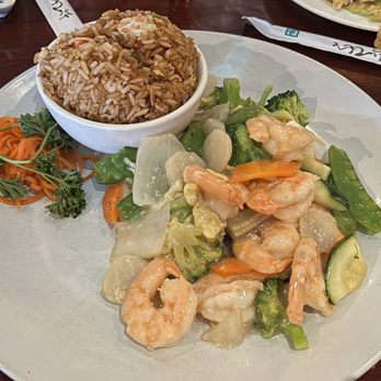 Fusion Bowl - Shrimp, Vegetables & Fried Rice - Sushi Bars Near Me - Mooresville, North Carolina