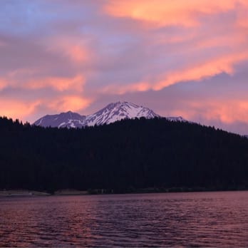 Reynolds Resorts - Awesome sunset - Resorts Near Me - Mt Shasta, California