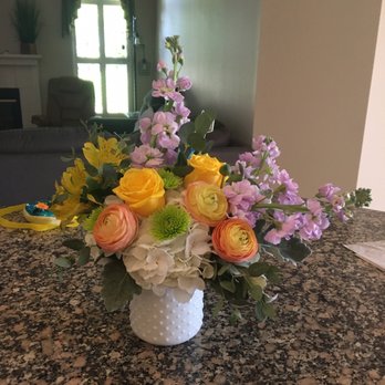 A Special Rose Florist - Floral arrangement - Florists Near Me - Tampa, Florida A Special Rose Florist - Floral arrangement - Florists Near Me - Tampa, Florida