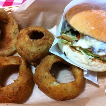 Armadillo Willy's BBQ - Cajun burger and onion rings - American Near Me - Sunnyvale, California
